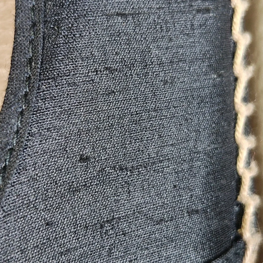 Andre Assous wedges/espadrilles sandales black size 8